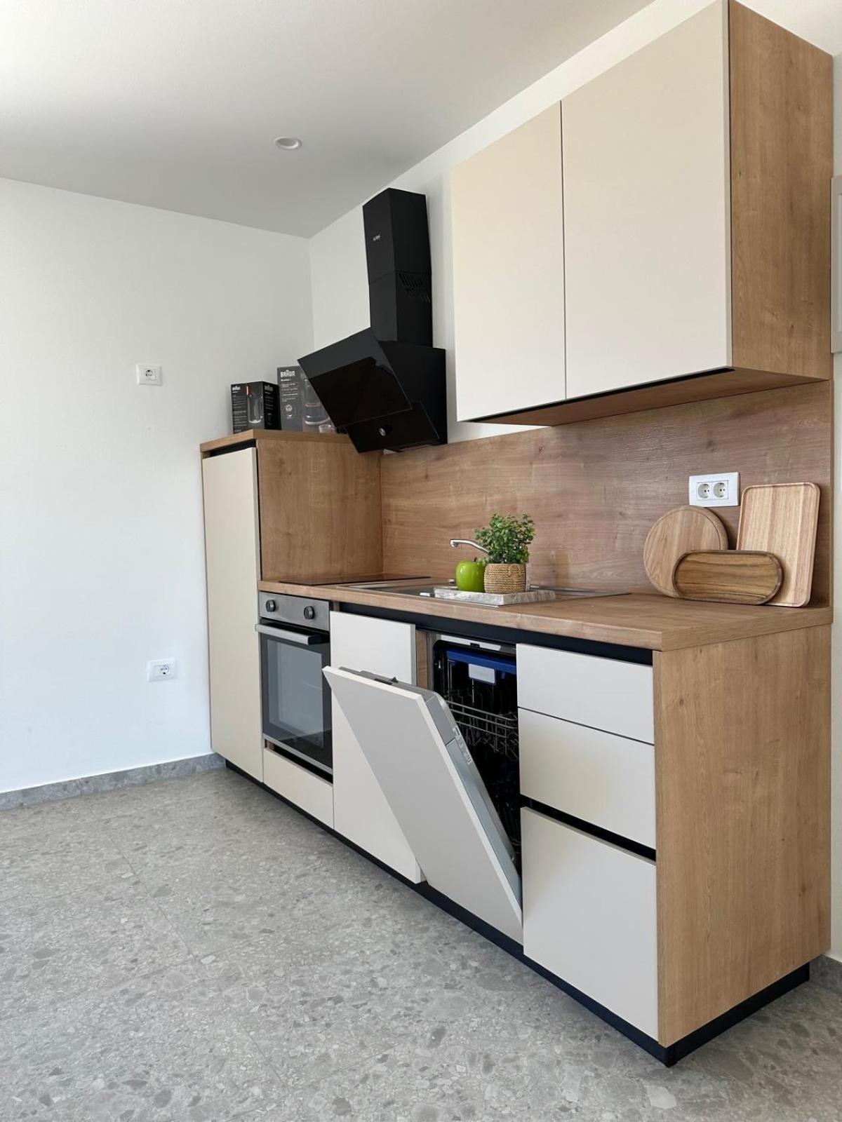212Bellavista Apartments Neu Pomer Kroatien Eksteriør bilde