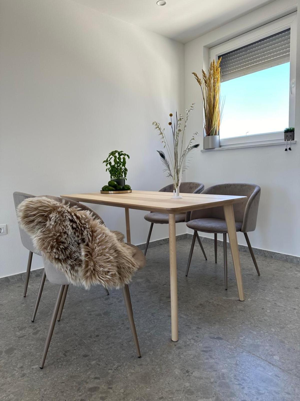 212Bellavista Apartments Neu Pomer Kroatien Eksteriør bilde